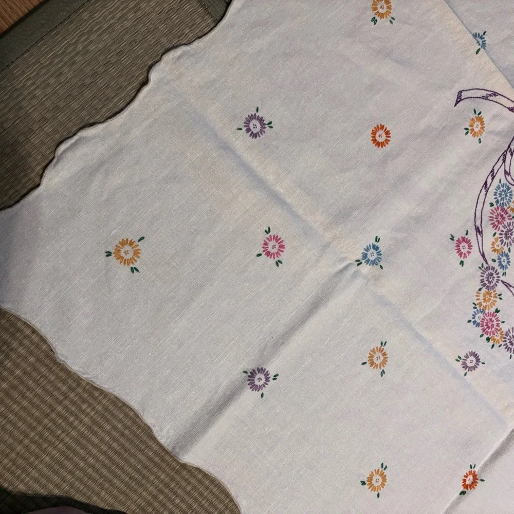 vintage hand embroidered linen tablecloth